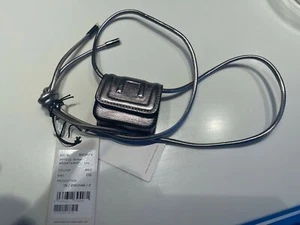 Dorothee Schuhmacher * airpod case * Leder * silber * NEU * - Zdjęcie 1 z 3