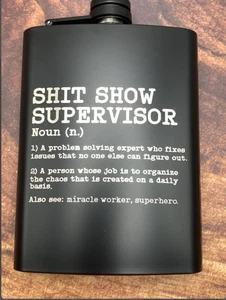 Show Supervisor Schwarz Edelstahl 8 Oz Flachmann mit Trichter Lasergravur - Bild 1 von 1