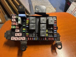 2002-05 Ford Excursion 3C3T-14A067-BH Interior  Fuse Box Free Shipping. - Picture 1 of 23