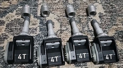 Complete Set of 4 OEM GM Trailering Tire Pressure Sensors Kit 84152501 New - Image 1 of 4