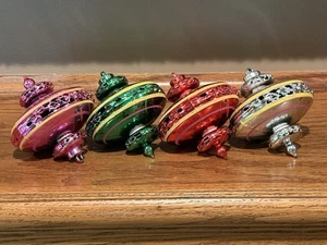 Vintage Bradford Kunststoff UFO Atom Spinning Filigran Weihnachtsschmuck Set 4 - Bild 1 von 8