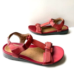 Ladies CLARKS UNStructured Red leather Strap Sandals Size UK 7 D Good Cond - Picture 1 of 5