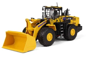 First Gear 50-3262 Komatsu WA500-7 Wheel Loader Diecast Scale 1:50 - Picture 1 of 2