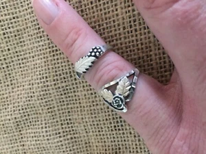 2 925 STERLINGSILBER Black Hills geätztes Blatt Designer Ring WUNDERSCHÖN 5,5 & 7 - Bild 1 von 5