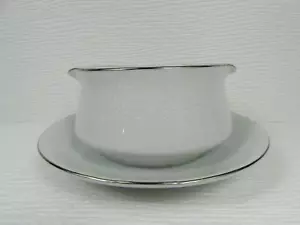 Lovelace by Crown Victoria Gravy Boat w Underplate White Flowers & Urns On White - Picture 1 of 3