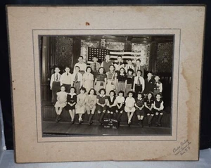 Foto De Colección 8x10 Bronx NY Public School 33 1951 Clase 4-3 Chester Studios - Imagen 1 de 4