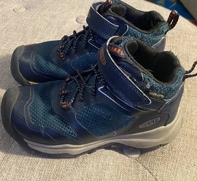 Botas de invierno de senderismo de cuero Keen para niños pequeños 10C azul marino Foto 1 de 4