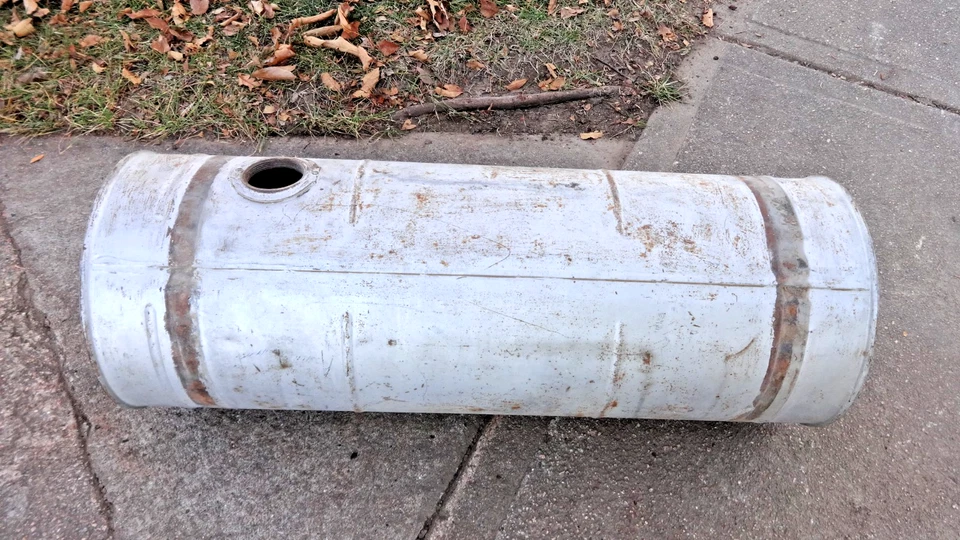 TANQUE DE GASOLINA REDONDO FORD MODELO T 1915 1922 original Foto 1 de 4