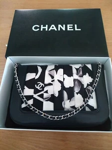 CHANEL - Collectors! 04P Silk and lambskin leather handbag, chain strap, BNIB! - Picture 1 of 8