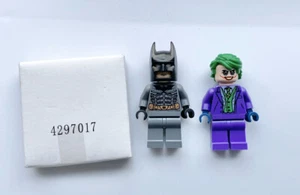 LEGO Dark Knight Batman Joker Tumbler Minifigures Figures 76023 Cape In Box - Picture 1 of 2