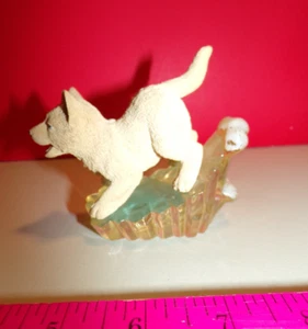 1998 Hamilton Collection "Arctic Antics Icy Romp" Figurine White Wolf VINTAGE - Picture 1 of 4