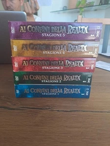 Ai confini della realtà - Cofanetti Stagioni 1,2,3,4 e 5 - Film E Anni Ottanta 1 - Foto 1 di 24
