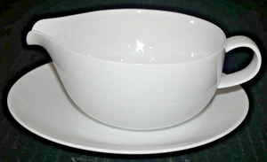 Studio Nova Y0104 Tivoli White 2 piece gravy boat & underplate. Made in Thailand - Picture 1 of 4