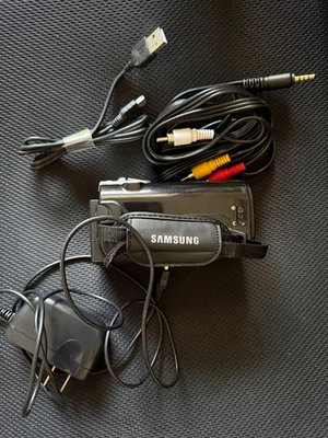 Videocámara digital Samsung SMX-F43BN/XAA zoom 65x probada Foto 1 de 4