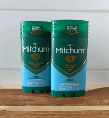 MITCHUM Hombres CONTROL LIMPIO Desodorante Antitranspirante 2.7 SÓLIDO INVISIBLE, Lote de 2 Foto 1 de 3