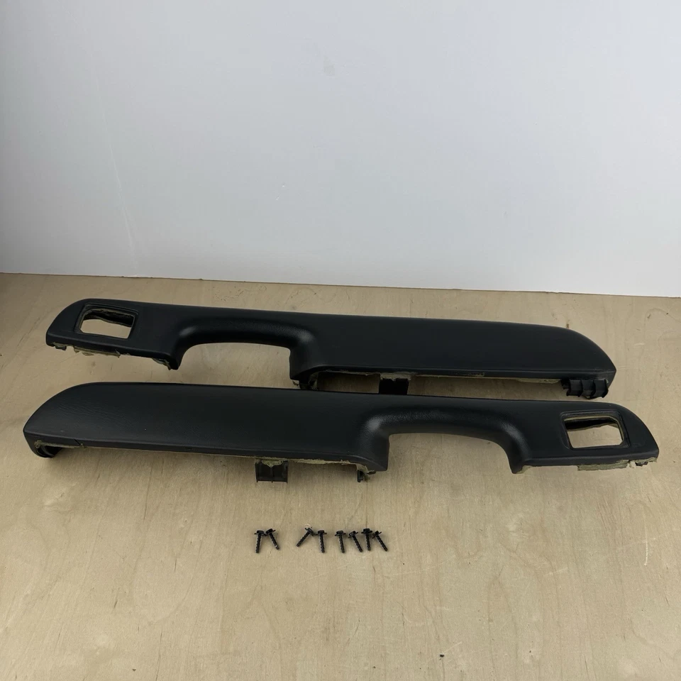 Escalade Tahoe Yukon RH LH reposabrazos trasero puerta tirador manija par OEM Foto 1 de 4