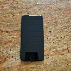 Apple iPhone 8 MQ722LL/A Verizon Only 64GB Black - Photo 1 sur 5