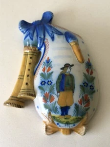 Antik 1919 HR Quimper Keramik Tasche Pfeife Musical Mann Wand Tasche Reise Souvenir - Bild 1 von 8