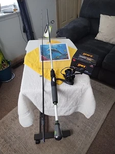 New Spinning Fishing Rod Lew's 7' Med 2-14lb And Reel American Hero - Picture 1 of 16