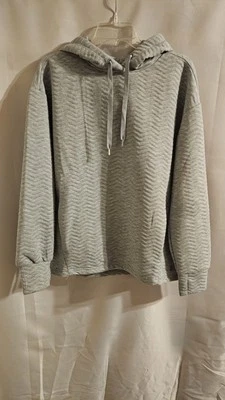 Sudadera con capucha Chevron acolchada gris grande Jones New York para mujer Foto 1 de 4
