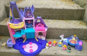 Fisher Price Little People Disney Princess Songs Musical Palacio y Carruaje - Imagen 1 de 5