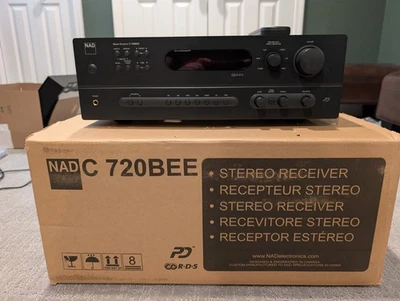NAD C 720BEE 立体声接收器 - 状况极佳 带原装盒! — 第 1/4 张图片