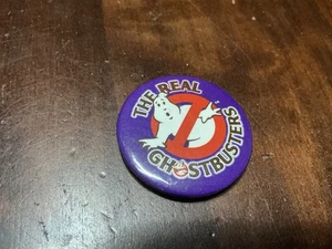 PIN INSIGNIA DE LOS VERDADEROS CAZAFANTASMAS PIN DE BOTÓN DE METAL COLECCIONABLE - Imagen 1 de 1