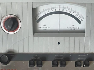 Beckman Zeromatisches pH-Messgerät Modell 96-9600 - Bild 1 von 8