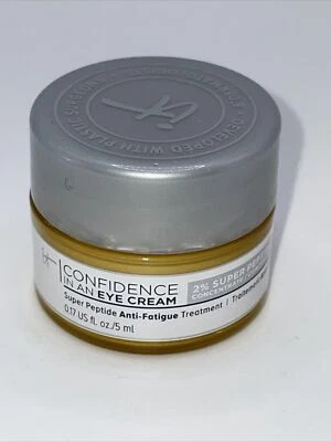 Crema de ojos It Confidence In An muestra de lujo 0,17 oz/5 ml Foto 1 de 2