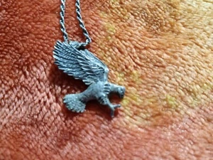 Old 925 Sterling Silver Vintage Black Hills Hunting Eagle Pendant Necklace - Picture 1 of 3