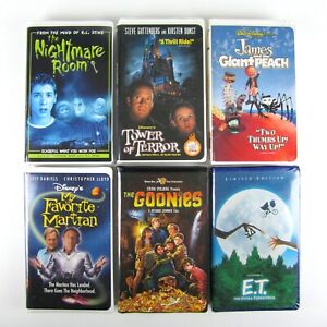 VHS Lot (6) Clamshell Childrens Kids Halloween Scary Movies - Goonies, ET 