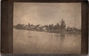 Home on Lake RPPC c1914 Postcard - Imagen 1 de 2