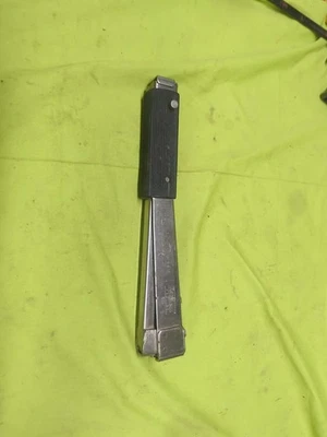 Grampeador de martelo profissional Rapid Proline R11  - Imagem 1 de 4