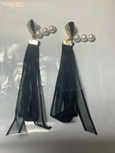 Gold-Plated Dangle Black Ribbon Pearl Trio Fashionable Earrings - Picture 1 of 3