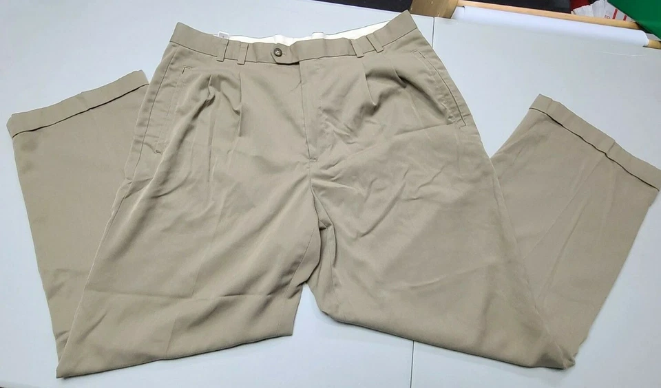 Pantalones chinos plisados CUTTER & BUCK para hombre talla 38x30 beige Foto 1 de 4