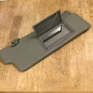 2004-2007 Suzuki Forenza OEM RH (passenger) Sun Visor Visor, Grey — SHIPS FAST! - Picture 1 of 8