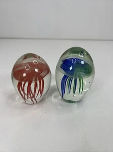 VTG Lot of 2 Jellyfish Paperweights Glow in Dark Blue Green Red - Picture 1 of 7