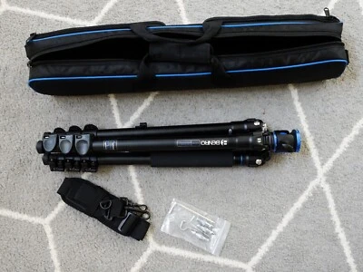 BENRO GA258F Go Classic 2 Camera Tripod, Monopod No Ball Head NEW - Image 1 of 4