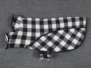 Eddie Bauer Pet Fleece Flannel Winter Dog Coat Size XXL White Black Plaid - Picture 1 of 10