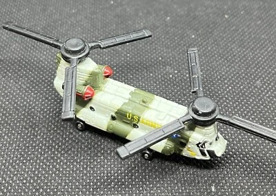 MICRO MACHINES Military Boeing CH-47 Chinook Mini Helicopter Aircraft Galoob - Image 1 of 4