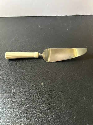 Fiestaware Ivory Cake knife - Image 1 of 4