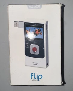 Cámara de video COMO NUEVA abatible Ultra HD 8 GB U32120W 3ª generación 2 horas blanca se envía lo antes posible - Imagen 1 de 8