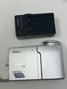 Appareil photo numérique Nikon Coolpix S10 6.0 - Argent testé - Photo 1/18