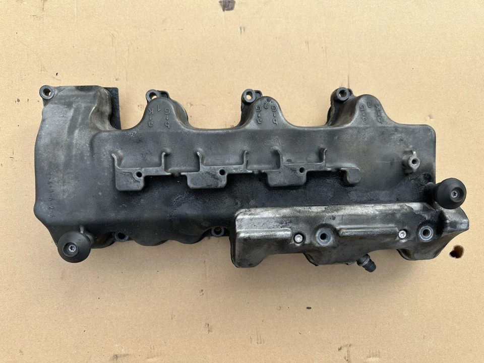 97-05 Mercedes CLK/SLK/C320/280 C32AMG двигатель правая крышка головки 1120160305 LocPic - Изображение 1 из 2