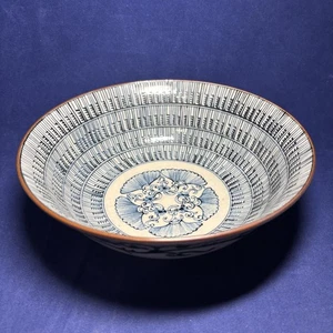 Mino Ware Japanese Ramen / Noodle Bowl Donburi Blue White Footed 8" - Picture 1 of 8