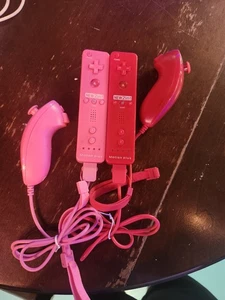 2 in 1 Wii Motion Plus Remote + Nunchuck Red & Pink Bundle Nintendo Wii & Wii U - Picture 1 of 12