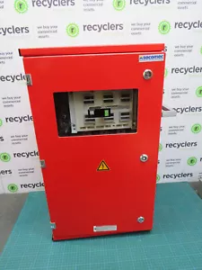 Socomec Sider 400A switch disconnector Sider 3x400+VM LAT BB with enclosure - Picture 1 of 12