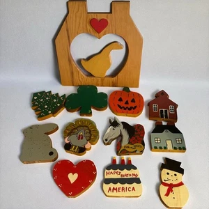 Vintage Wood Wall Hanging Interchangeable Plaques With Seasons Holidays 11” - Picture 1 of 8