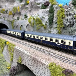 3 "Edelweiss Pullman Express" Cars, DD3 Van, 1 VPC VP Car, Lighting - Picture 1 of 4