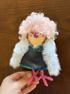 LABIRD Target Drag Queen Vogel Stolz 2023 Deko Figur LGBTQIA + Regenbogen - Bild 1 von 8